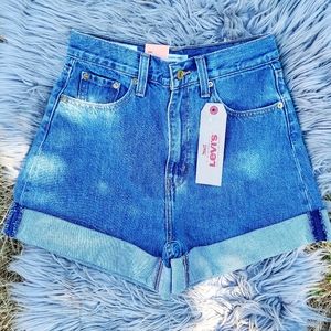 Levis Pikachu Shorts Size 26